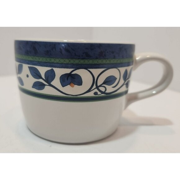 Vintage Pfaltzgraff Orleans Set Of 3 Cups And Saucers Blue Vine - Picture 9 of 9